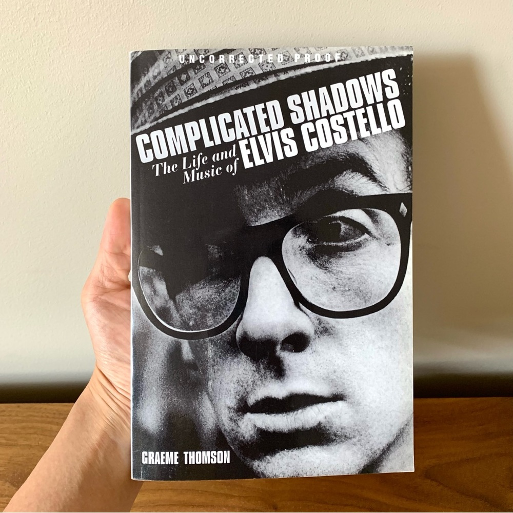 Complicated Shadows : The Life and Music of Elvis Costello (Paperback)